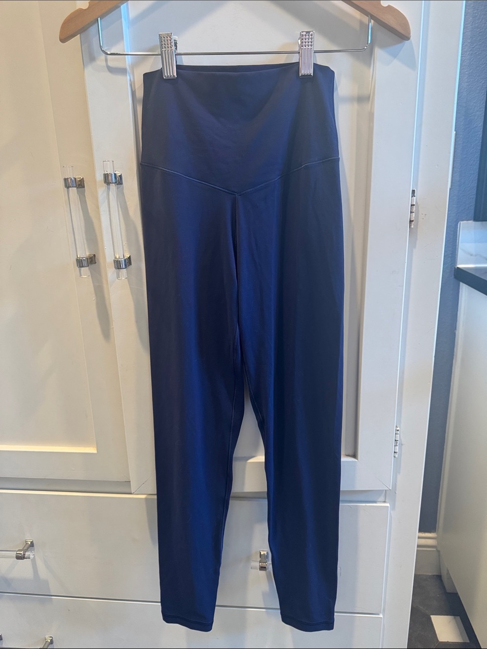 aerie Navy Blue High-Waist Leggings with V-Seam Detail Small Like New